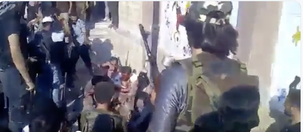 Ξεκίνησαν οι εκτελέσεις Κούρδων από την “εμπροσθοφυλακή” των τουρκικών ΕΔ – Προσοχή σκληρό βίντεο